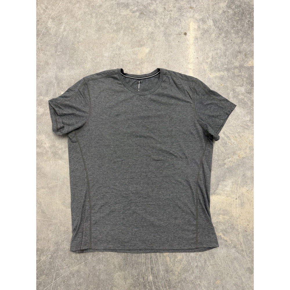 Ten Thousand Shirt Mens XLarge Gray Short Sleeve Performance Top Versatile Solid